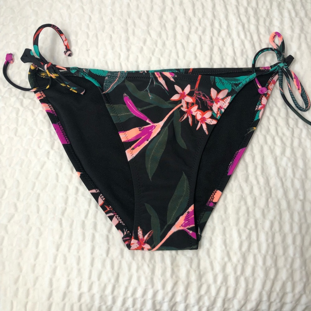 NWT Old Navy bikini bottom size S
